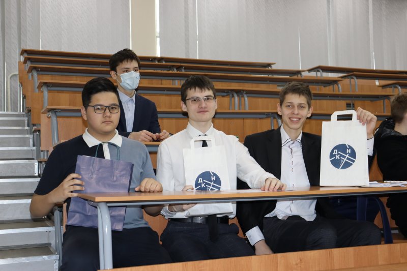 В День российского студенчества старшеклассники Благовещенска погрузились в атмосферу студенческой жизни